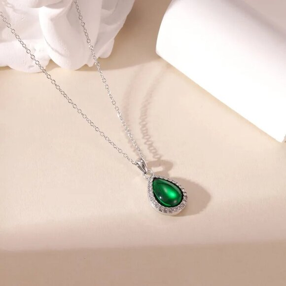 Bling Emerald Tear Drop Pendant Stainless Steel w/White Gold Plated Chain - Picture 1 of 1